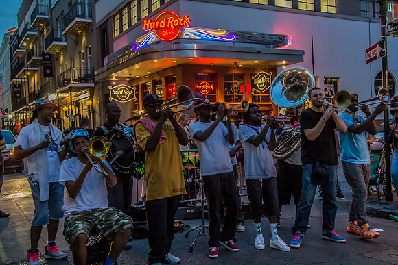 NOLA-16