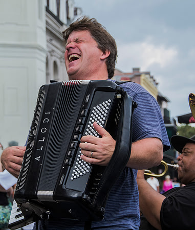NOLA-18